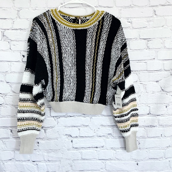 Free People Cropped Sweater Show Me Love Size Medium - Picture 3 of 8